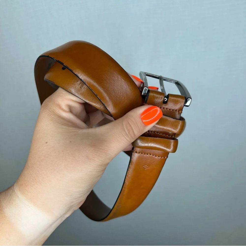 Joseph Abboud |‎ Size 44 Brown Tan Leather Belt with Silver Buckle